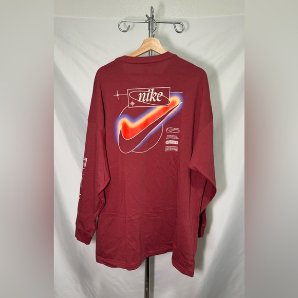 Nike Airmax Swoosh Long Sleeve Tee - Picture 2 of 4